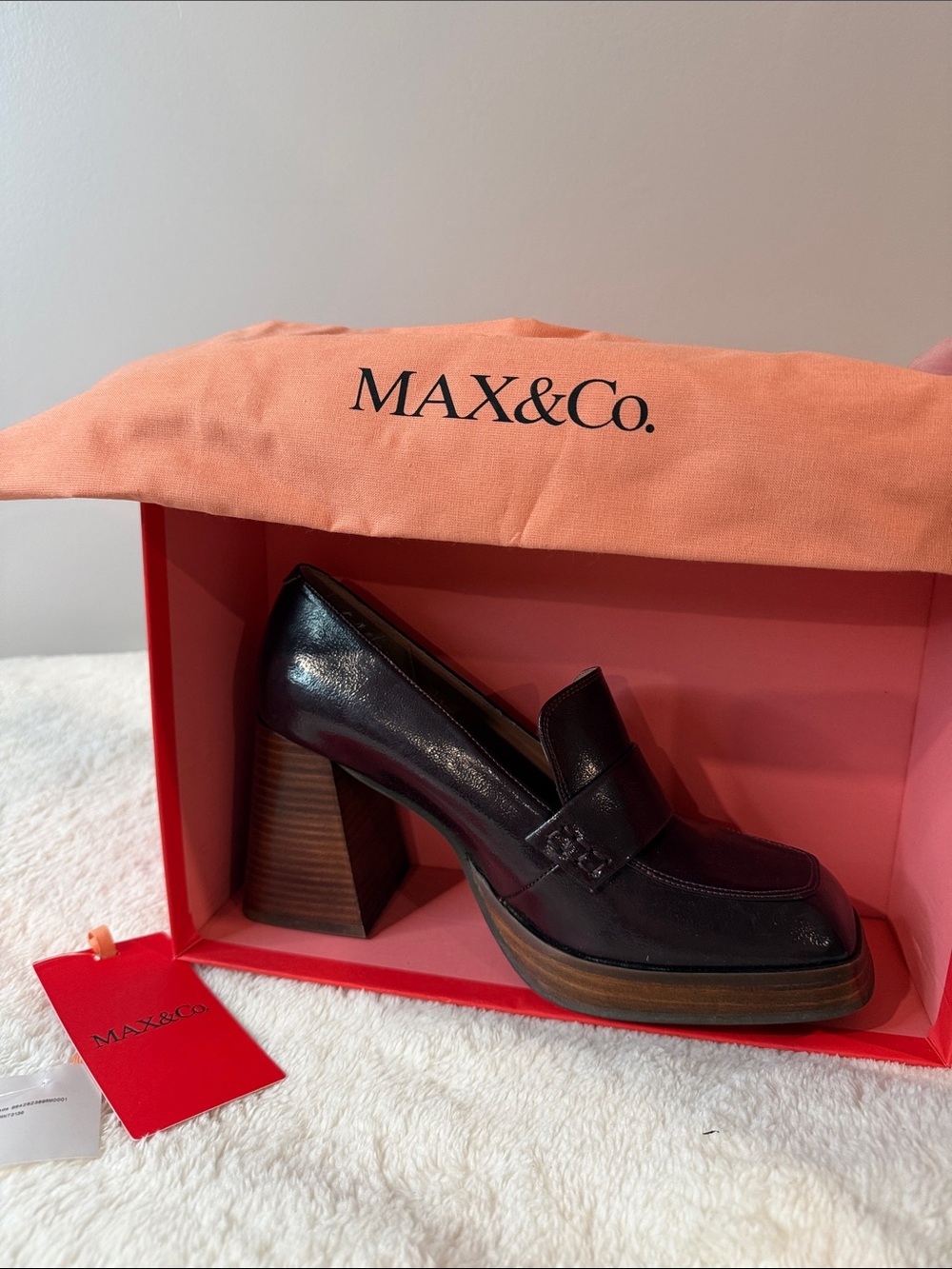 Max & Co. Black Leather Platform Loafer Pumps